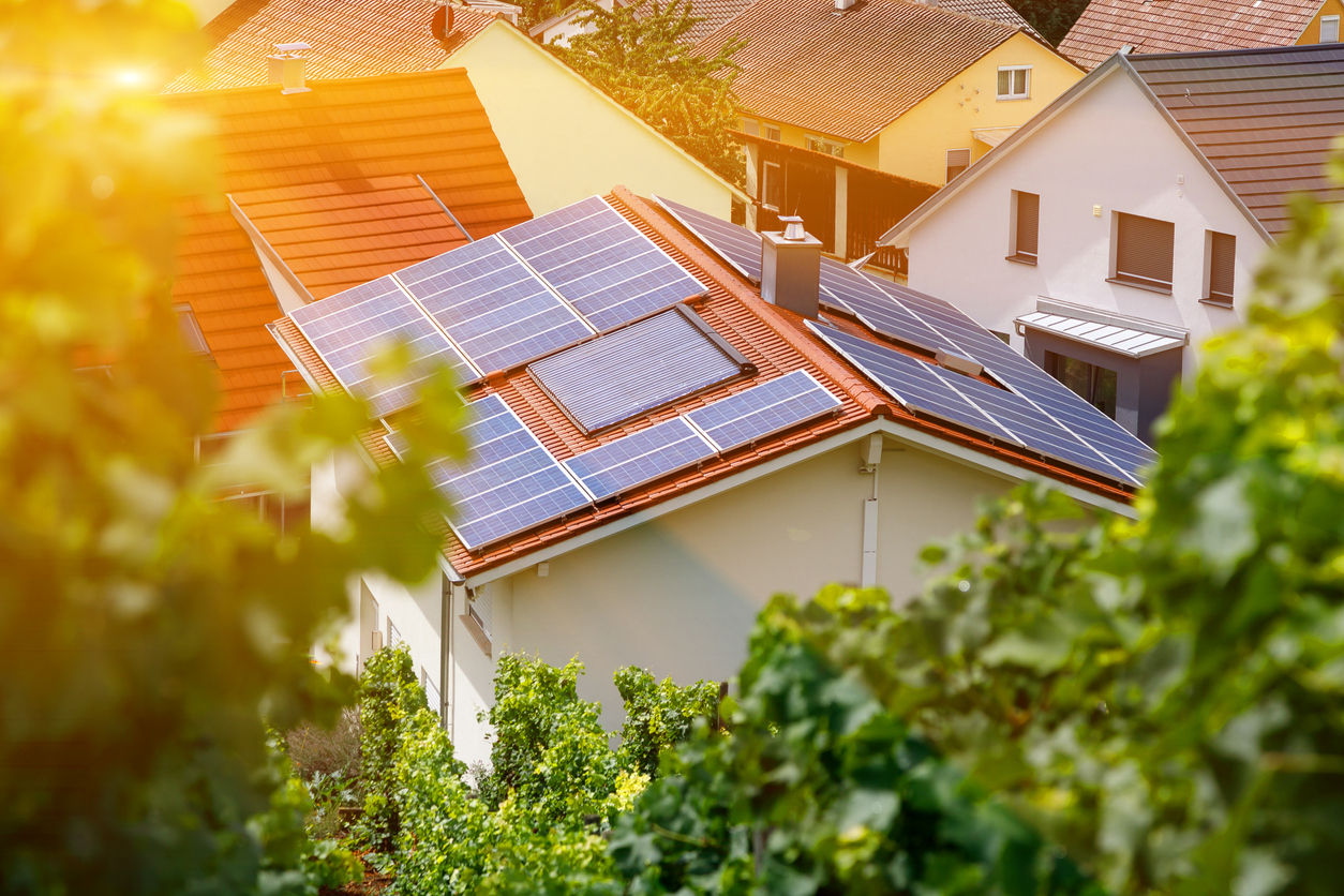 In the Battle for Rooftop Solar, Advocates are Running Low on Ammunition